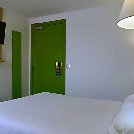 Contact Le Seino Marin - Elbeuf Rouen 2* クレオン