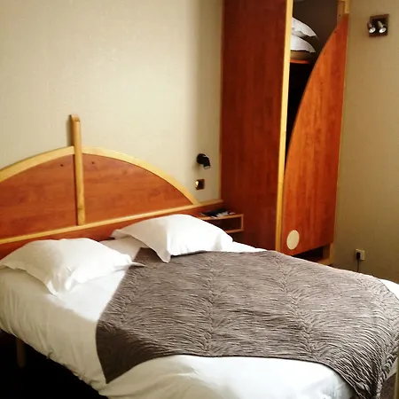 Contact Le Seino Marin - Elbeuf Rouen 2*