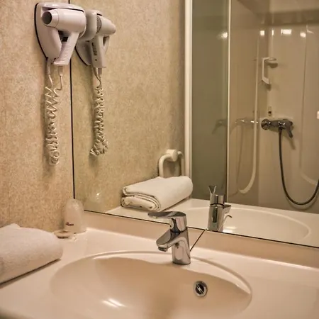 Hotel Contact Le Seino Marin - Elbeuf Cleon
