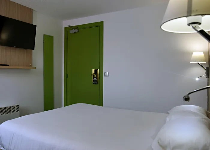 Contact Le Seino Marin - Elbeuf Rouen 2* Cleon