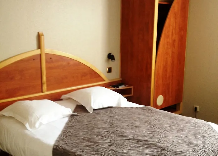 Contact Le Seino Marin - Elbeuf Rouen 2*